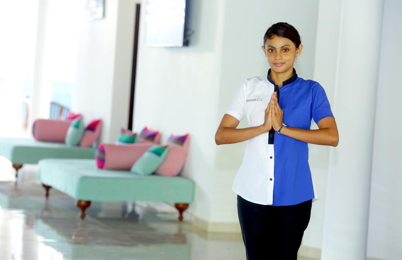 Ranna 212 Beach Resort Kahandamodara Bagian luar foto