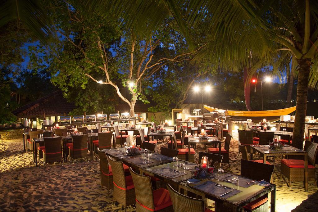 Ranna 212 Beach Resort Kahandamodara Bagian luar foto